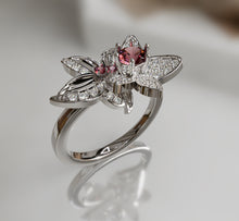 Load image into Gallery viewer, Diamond Flower Ring