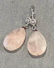 Load image into Gallery viewer, Rose Quartz Single Strand Necklace