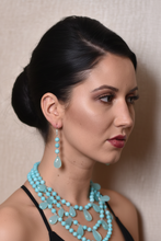 Load image into Gallery viewer, Clean Editorial - Earrings Prominent