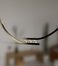 Load image into Gallery viewer, Yellow Gold Satin Diamond Center Necklace