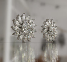 Load image into Gallery viewer, Diamond Sunflower Earrings