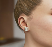 Load image into Gallery viewer, Diamond Sunflower Earrings
