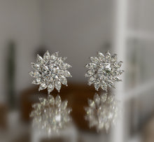Load image into Gallery viewer, Diamond Sunflower Earrings