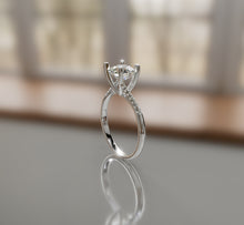 Load image into Gallery viewer, Diamond Engagement Ring with a Twist