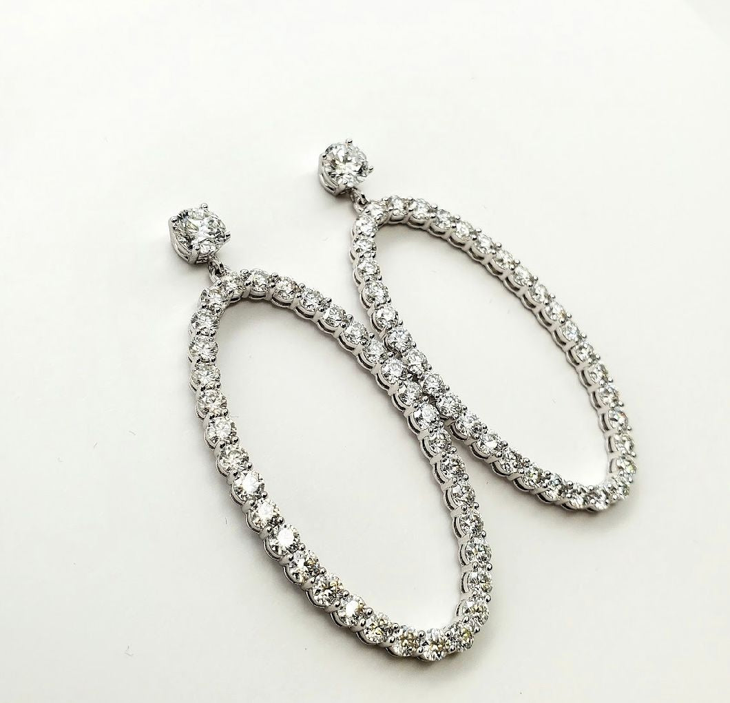 Oval Shape Diamond Dangle Earring