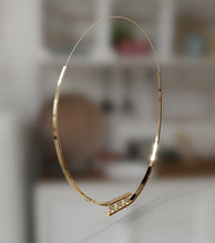 Load image into Gallery viewer, Yellow Gold Satin Diamond Center Necklace