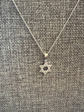 Load image into Gallery viewer, Star of David Pendant Necklace