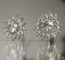 Load image into Gallery viewer, Diamond Sunflower Earrings