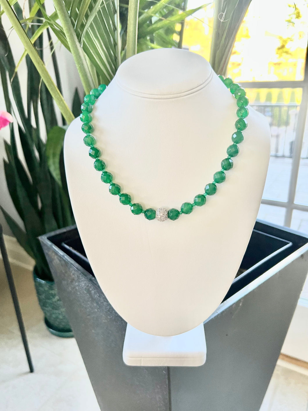 Green Faceted Agate Starburst Necklace