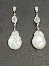 Load image into Gallery viewer, Keshi Freshwater Pearl Earrings and Necklace