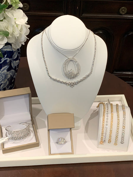 Wearing Vintage Jewelry in 2025 is still ON TREND says Mina D