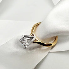 Load image into Gallery viewer, Solitaire Classic Diamond Engagement Ring
