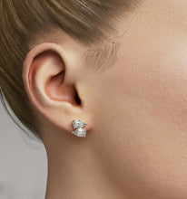 Load image into Gallery viewer, Two Pear Shape diamonds stud earrings
