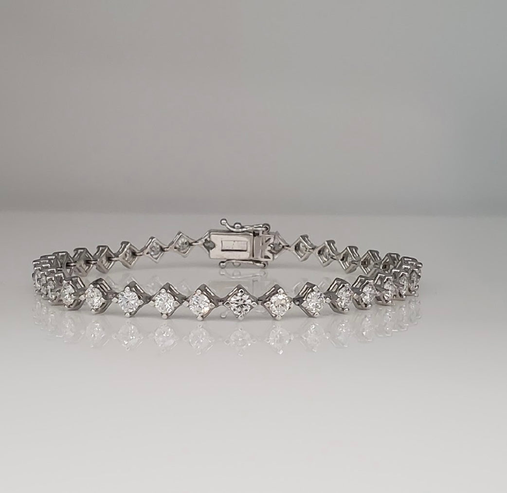 cardinal point diamond tennis bracelet