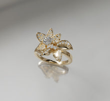 Load image into Gallery viewer, Diamond Flower Ring
