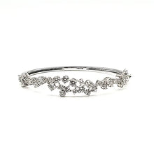 Load image into Gallery viewer, mina d fine jewelry diamond angle with round cluster diamonds
