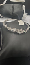 Load image into Gallery viewer, mina d fine jewelry diamond angle with round cluster diamonds

