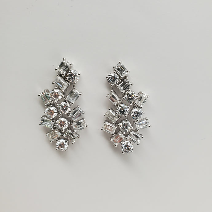 mina d fine jewelry round diamond and emerald diamond  cluster earrings
