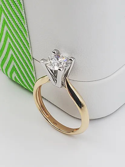 solitaire classic diamond engagement ring