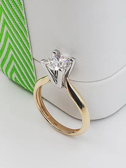 Signature Classic Solitaire Diamond Engagement Ring
