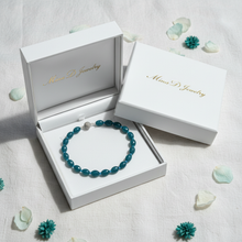 Load image into Gallery viewer, Teal Apatite Necklace Gift Box
