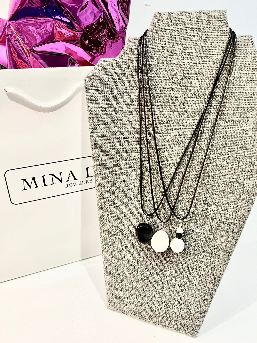 White Black Agate Pendant Necklace